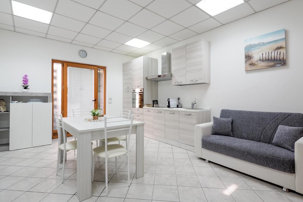 Saint Simplicio House Διαμέρισμα Όλμπια Εξωτερικό φωτογραφία