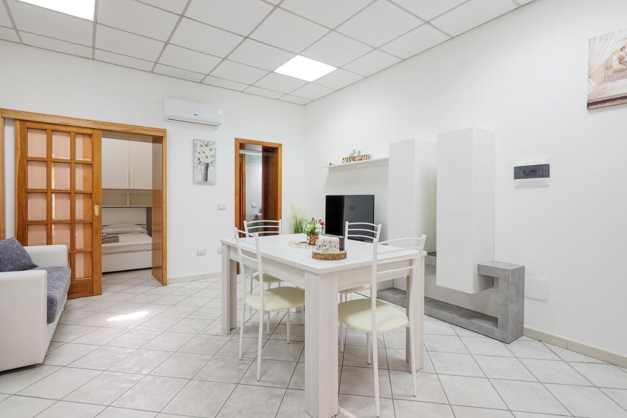Saint Simplicio House Διαμέρισμα Όλμπια Εξωτερικό φωτογραφία